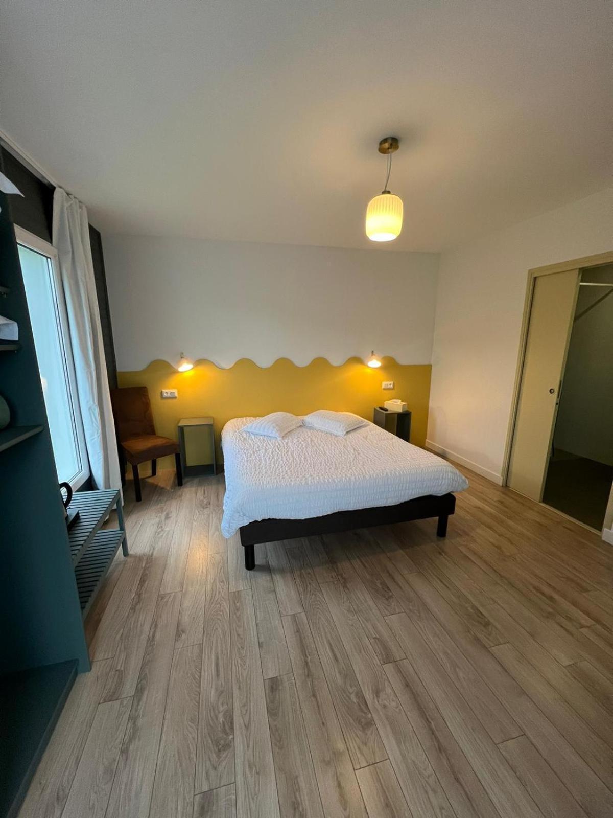 Hotel Les Voisins Beaucemaine Ploufragan Exteriör bild