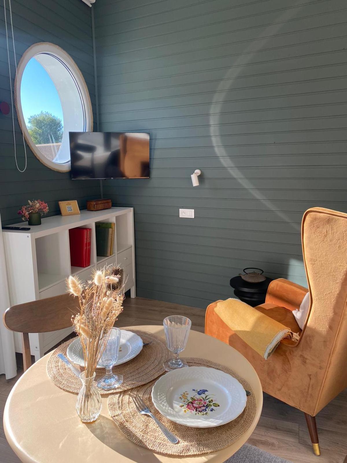 Hotel Les Voisins Beaucemaine Ploufragan Rum bild