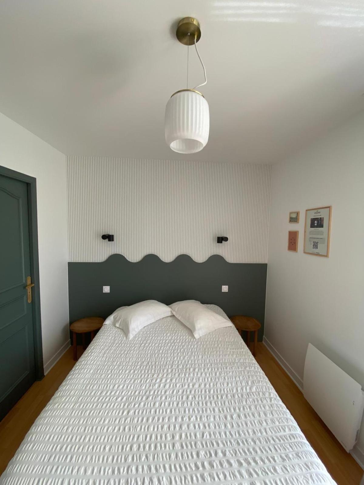 Hotel Les Voisins Beaucemaine Ploufragan Exteriör bild